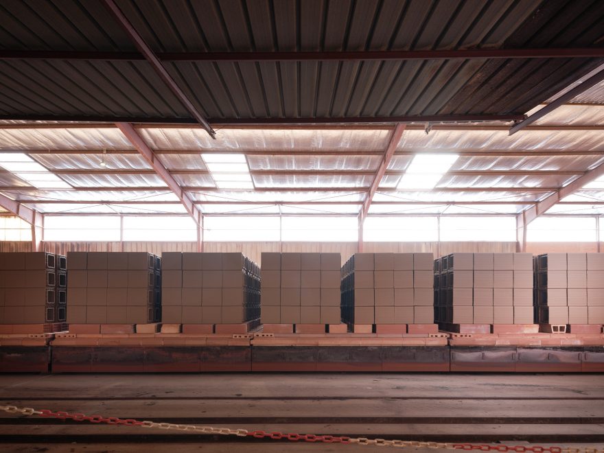 MKT_PHO__lasbordes_usine_interieur