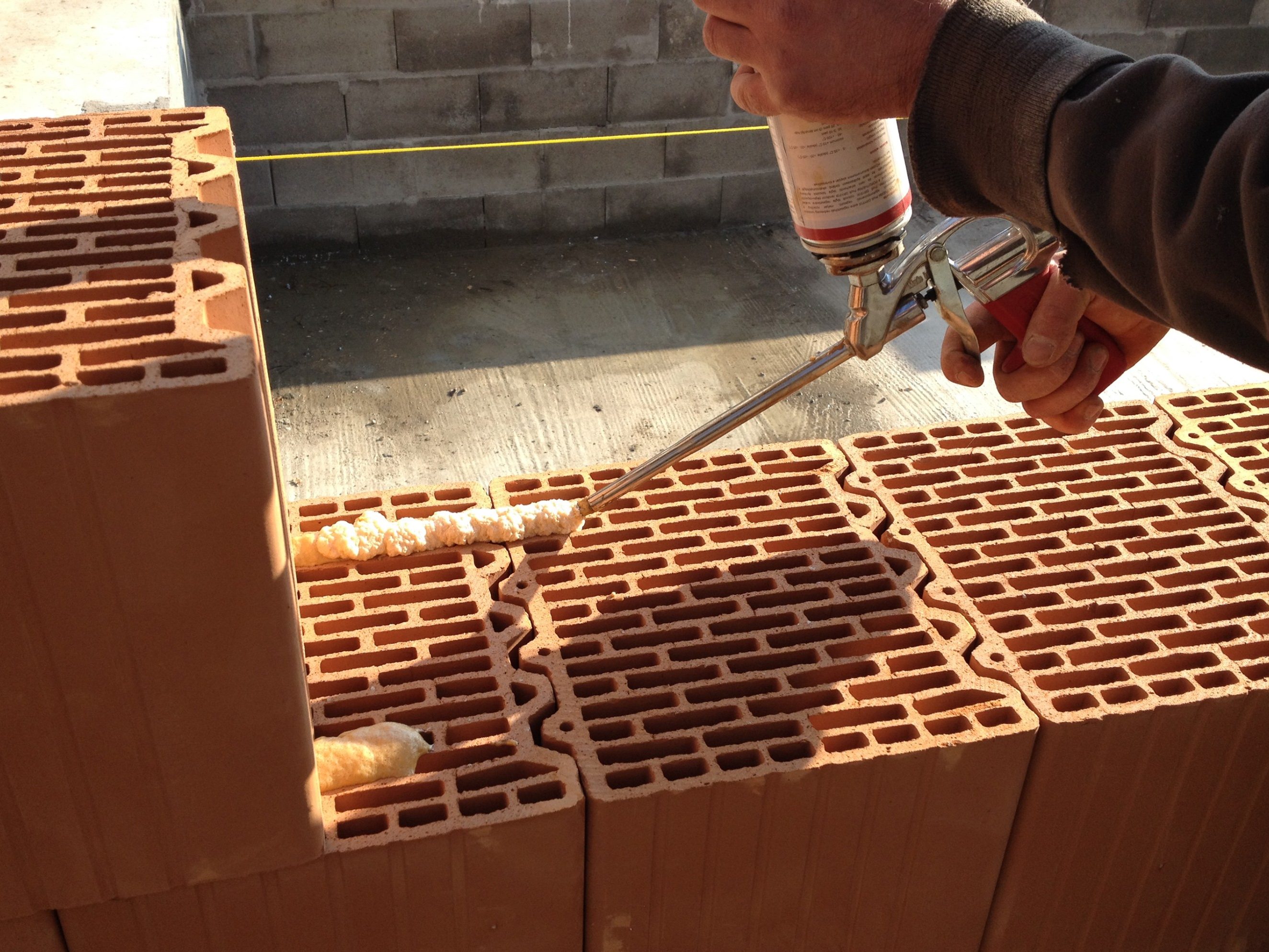 usage of dryfix foam over bricks