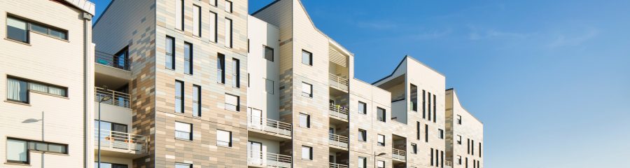 Logement collectif avec 50 logements. 3682 m² SP 5.15 M€ HT. Mise en oeuvre bardage de 2400 m2. Ilot C9, ZAC du Grand Large - Neptune 59140 DUNKERQUE. Panneaux Argeton Argelite 200/640 Gris Volcan, Gris minéral, Gris clair, Bleu glacier, Blanc perle.