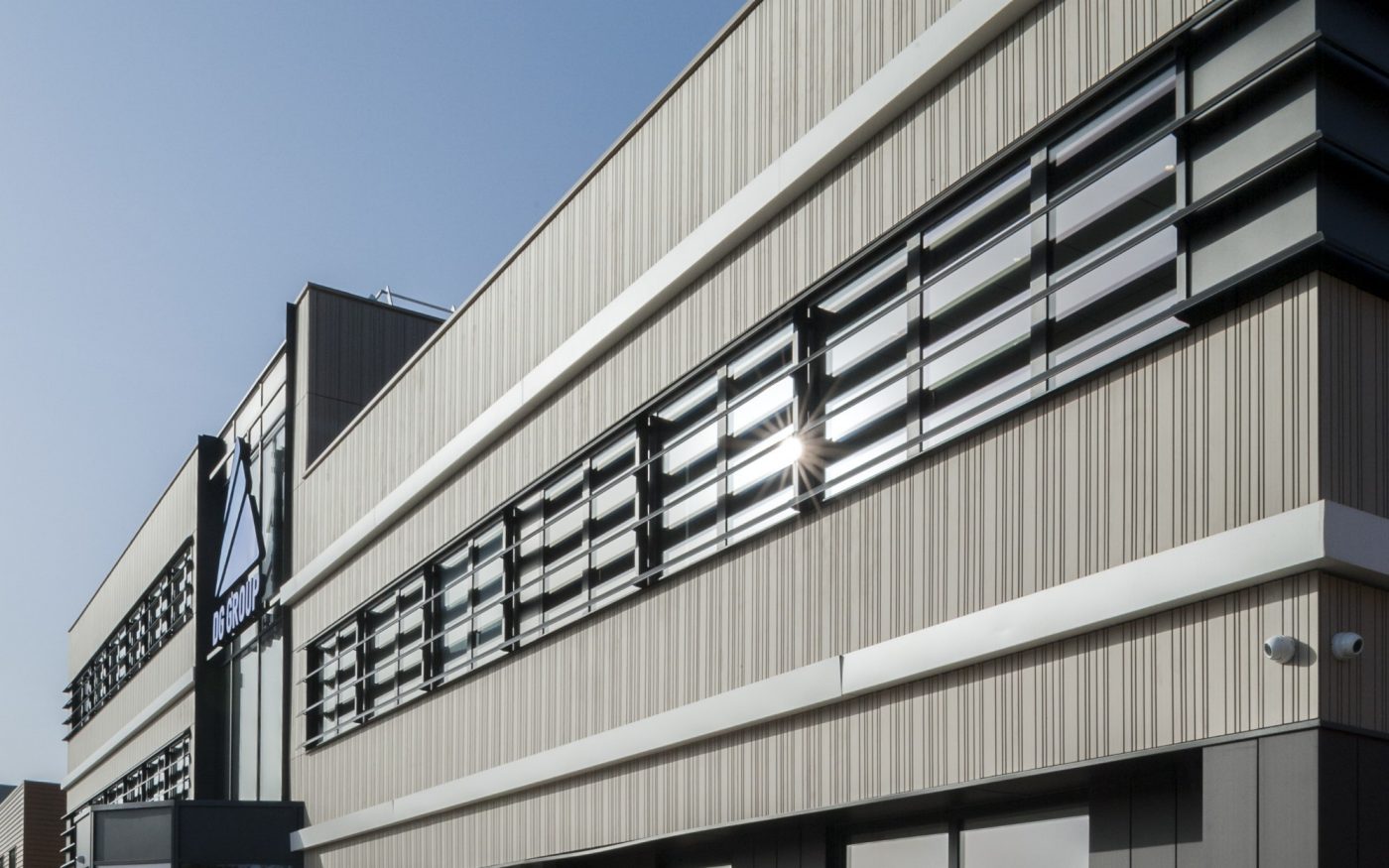 Siège social CEPROM Le Dôme de Rentilly Bussy-Saint-Martin avec le bardage vertical Altivo