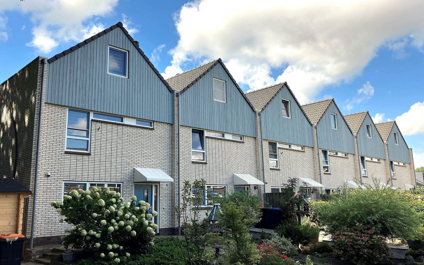Espace périscolaire Jean Rasser (68) avec la brique Agora gris titane et gris argenté
