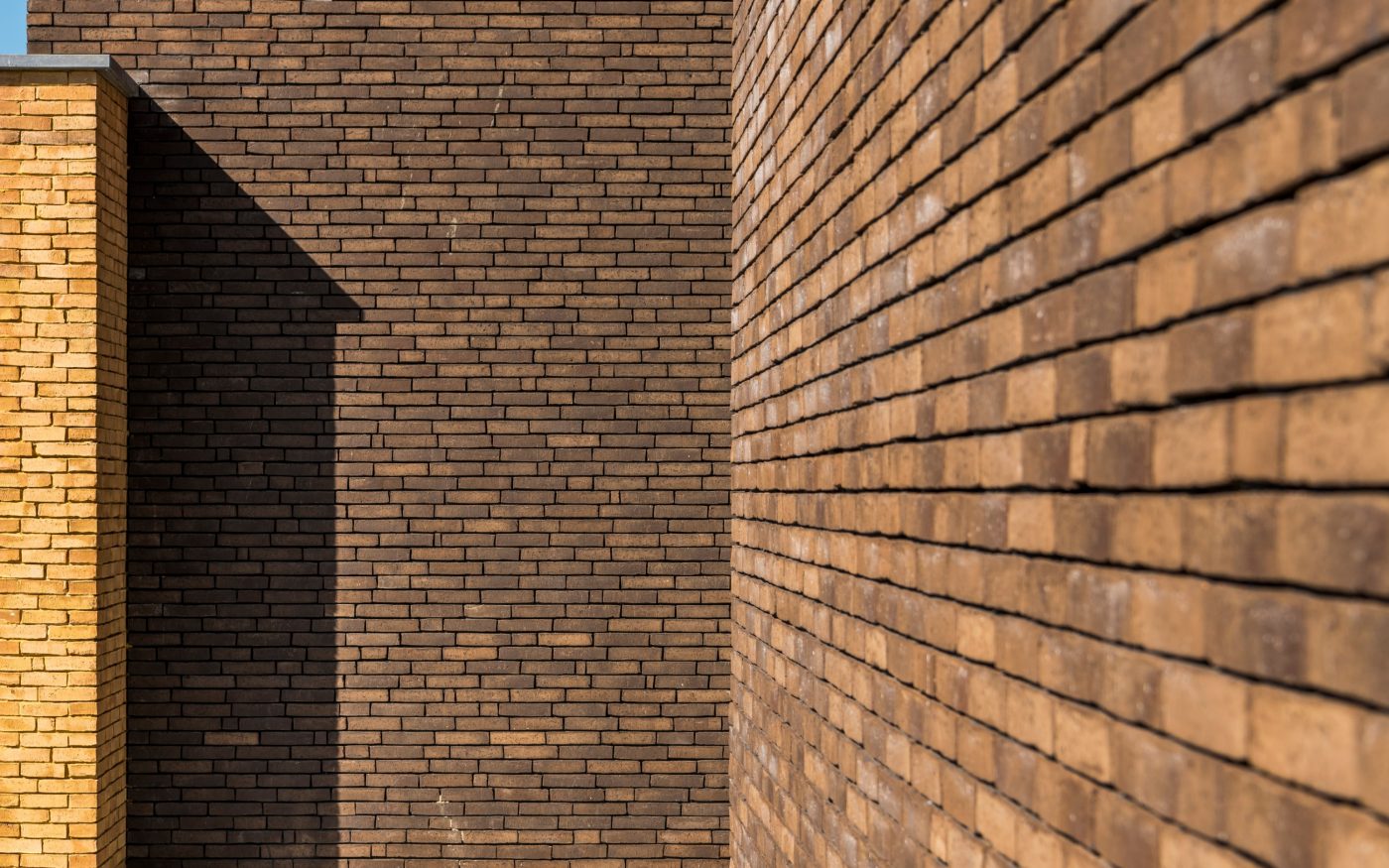 Photo d'une construction d'une maison familiale à Mariakerke, en Belgique, avec la Collection Métropolis Noir colonia