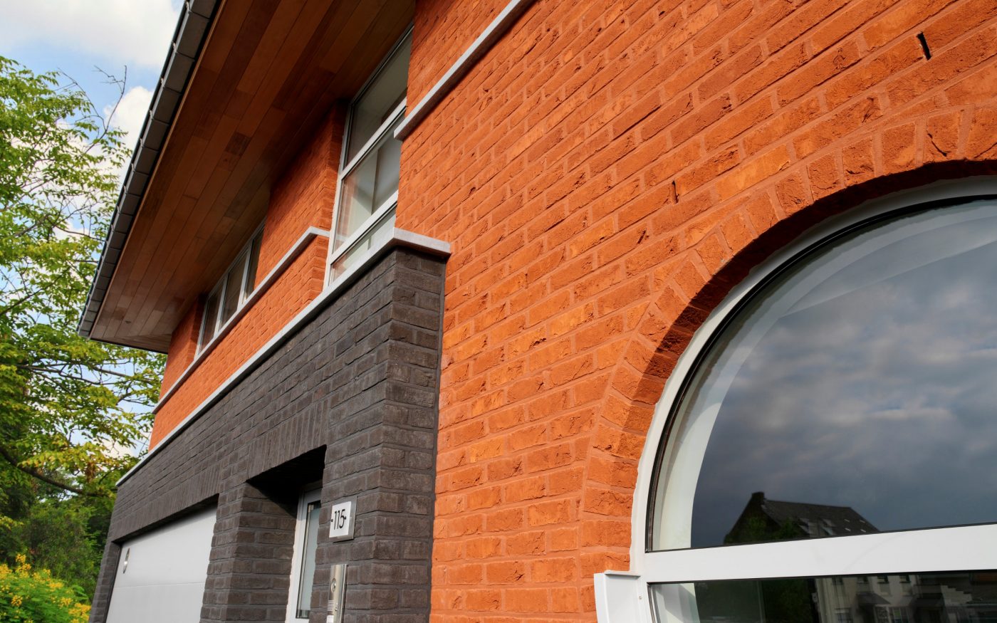 Maison individuelle à Liedekerke avec la brique Basia Rouge espagnol