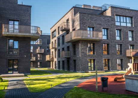 Collectif à Kaunas (Lituanie) - Cinder gris-noir