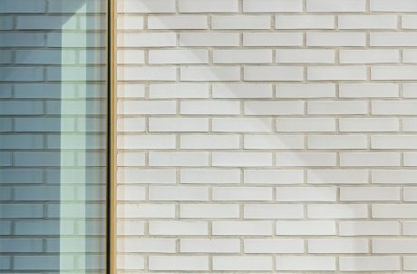 Habitation semi-mitoyenne à Zeebruges avec les briques Terca Blanc Emaillée - Cuypers & Q architecten, Anvers