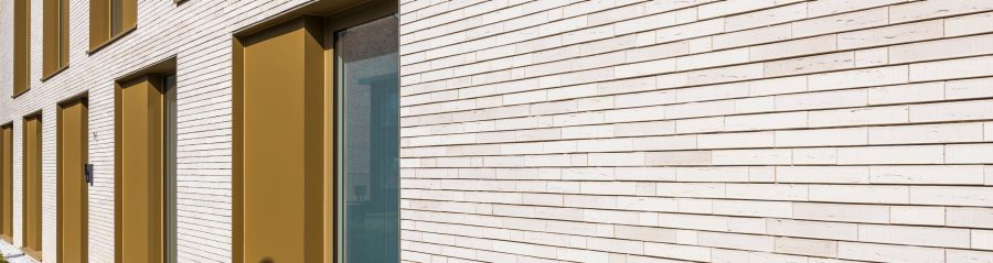 Logements du domaine Hooghuys à Ekeren (Belgique) Architectes : Binst Architects et Architectenassociatie Angst & D’hoore, Antwerpen Elignia blanc arctica