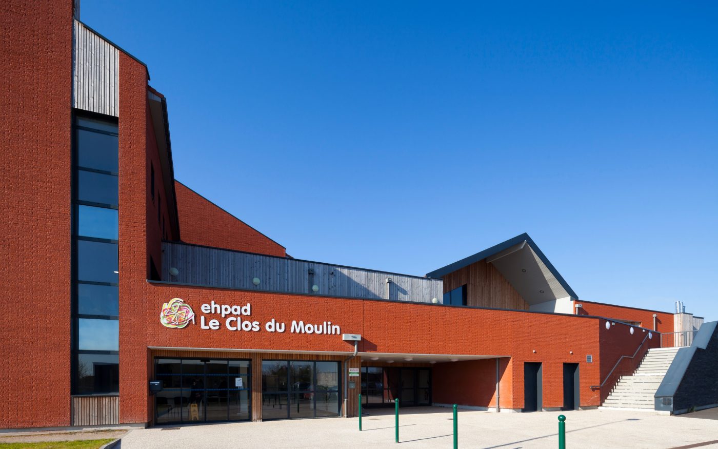 EHPAD Résidence Le clos du moulin à Boeschepe avec la brique Marono Rouge