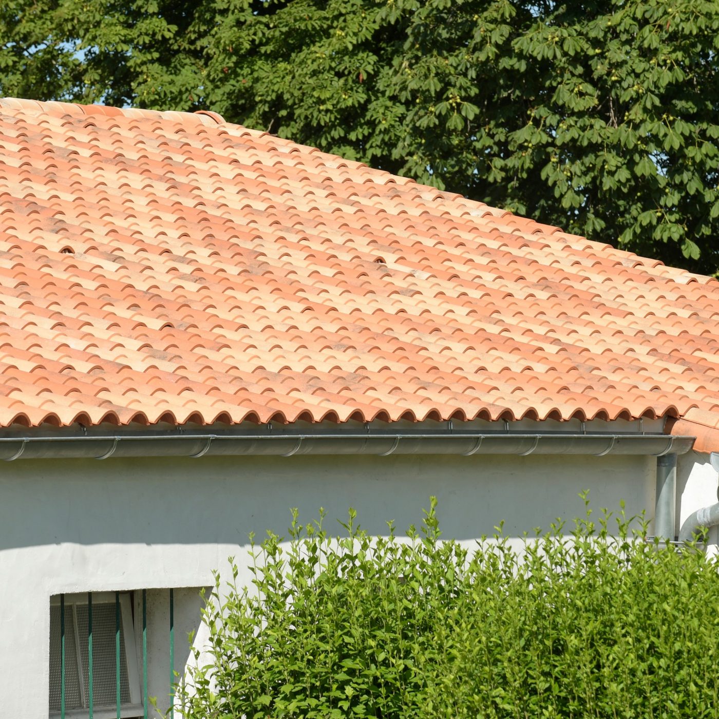 Maison de maître à Medis réalisée avec des tuiles Latitude 12 vieilli castel