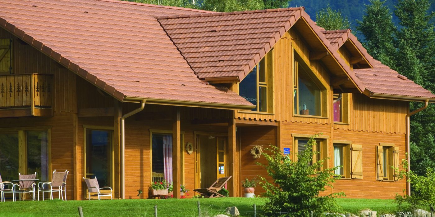 Les chalets de Cathy avec la tuile Optima Nuagé