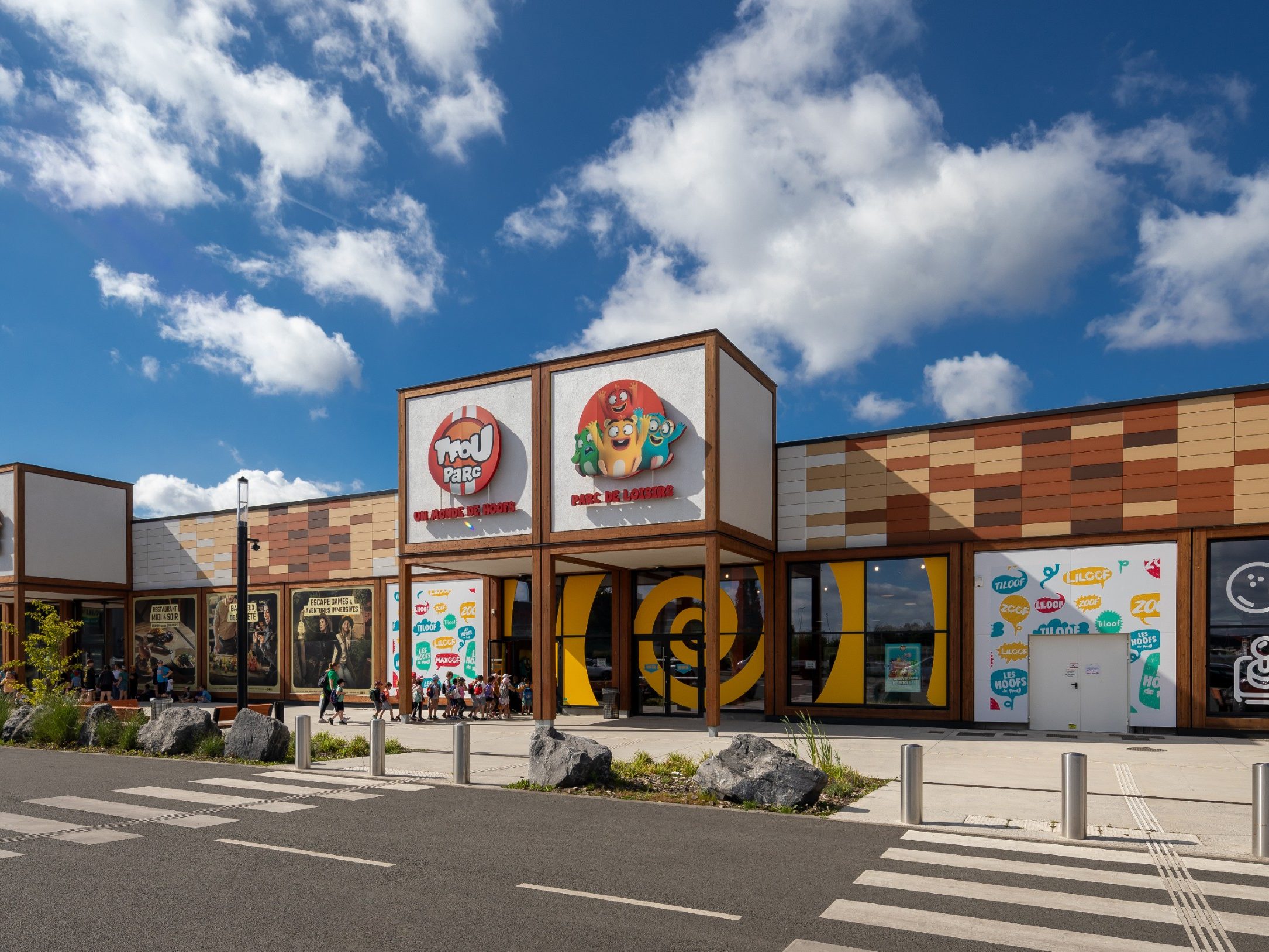 rénovation Auchan Roncq en bardage Argeton