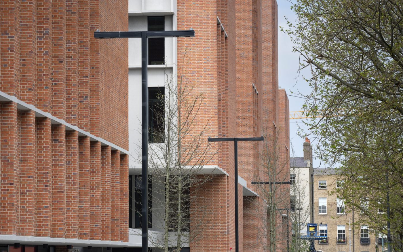 Cabinet d'architecture Grafton Architects et O'Mahony Pike Architects à Dublin : Sièce social de l'Office d'approvisionnement en électricité , Irlande