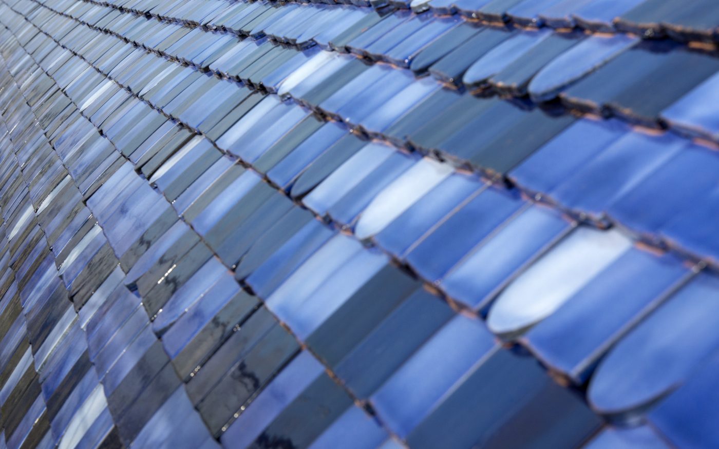 Pôle Tertiaire et logements collectifs à Viotte (25) avec les  tuiles Aléonard Emaillées