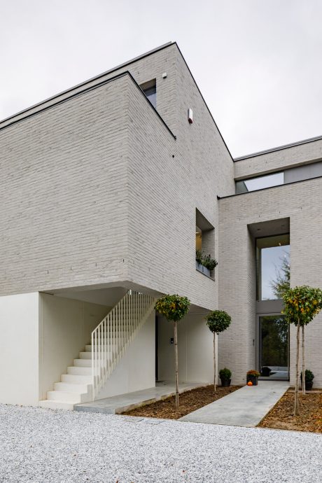 Maison individuelle intergénérationnelle à Alost, Belgique avec la brique Terca Agora gris argenté