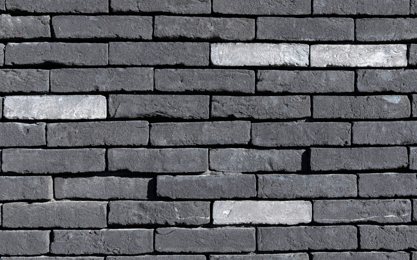 Conservatoire de Melun avec les briques Moulée main Terca Agora Gris argenté et Noir graphite