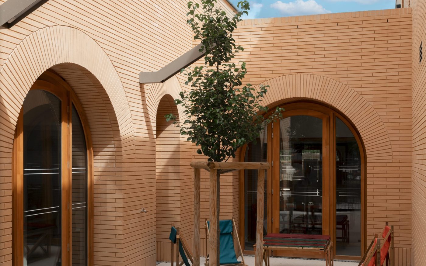 espace federica monstseny à toulouse avec brique terreal champagne
