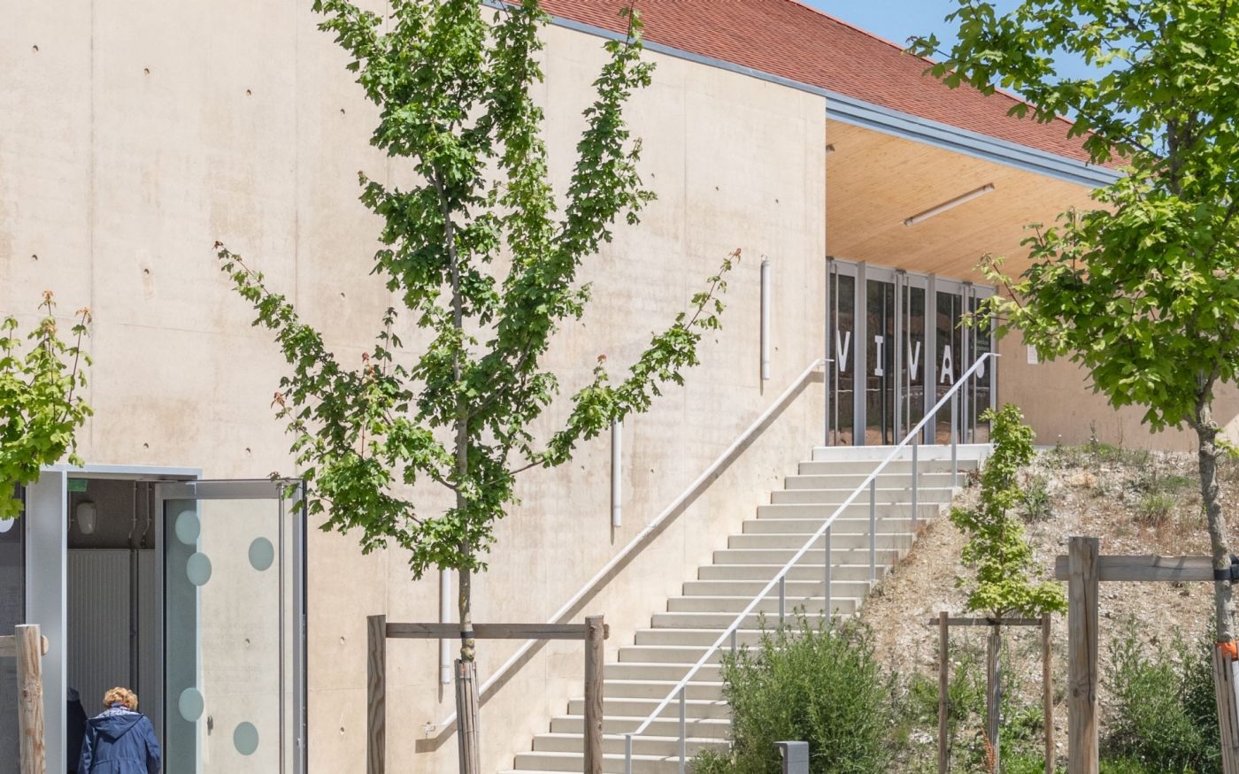 espace socio culturel à Venerque tuile terreal rully vieilli bourgogne