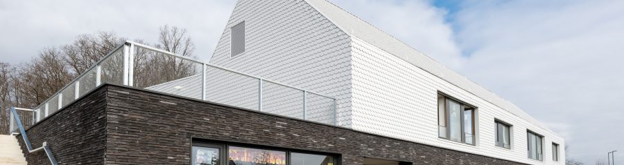 Groupe scolaire Otterswiller en tuile koramic toiture et bardage