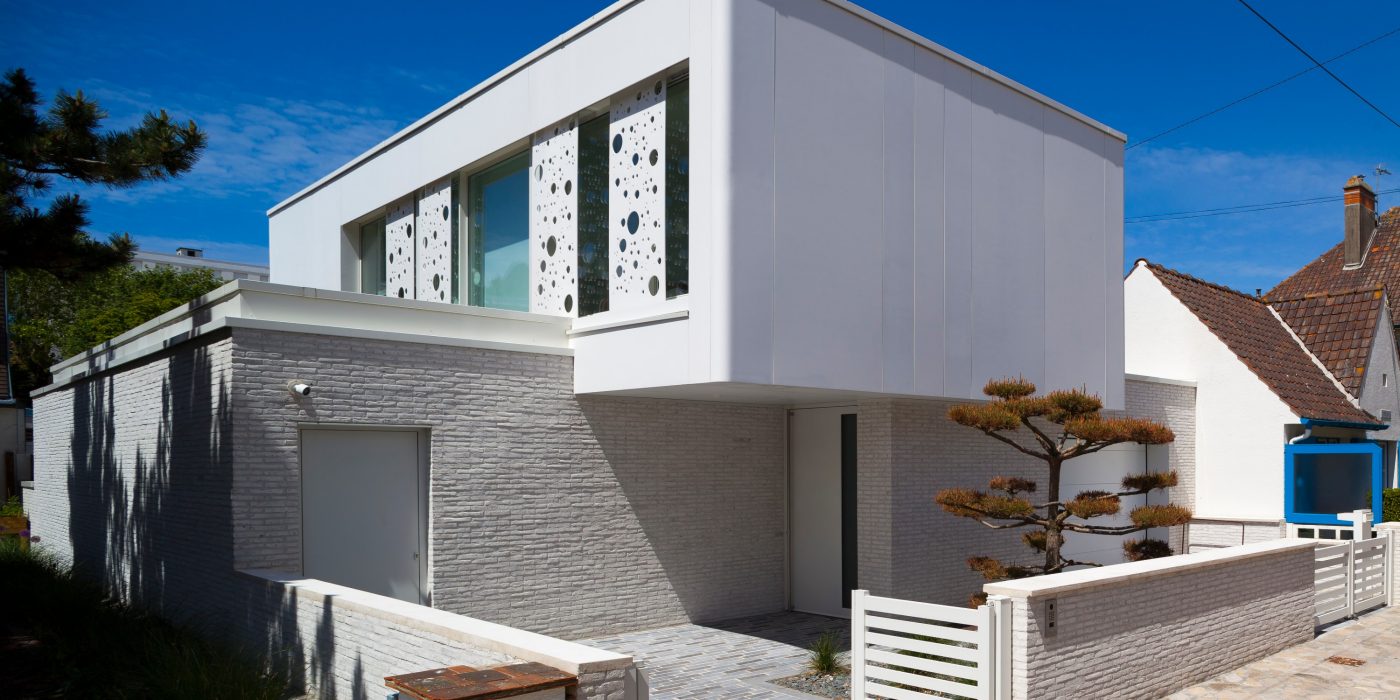 Villa sur deux niveaux. Art & Lou. 148 rue de Londres 62 520 Le Touquet-Paris Plage. Briques Terca Imperium Albius white