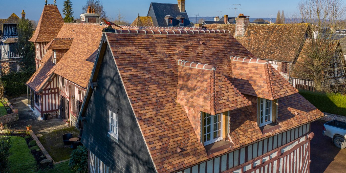 Monde Aleonard Tuile Aleonard Patrimoine Laureat 1er chantier et coup de coeur de l'internaute trophees Aleonard 2019 Jen-Luc Verron couverture Ponsignon Evelyne
