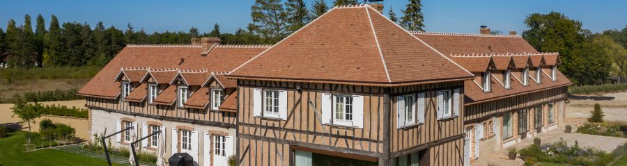 Maison individuelle avec un étage. Maison Sennely, 10 Chemin des Bastes 45240 SENNELY. Tuile Aléonard Saint-Vincent Ambre clair.
