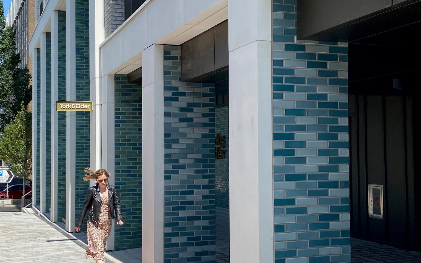 Rénovation d'appartements Longley Place à Brighton avec les briques Terca Emaillées Crystal