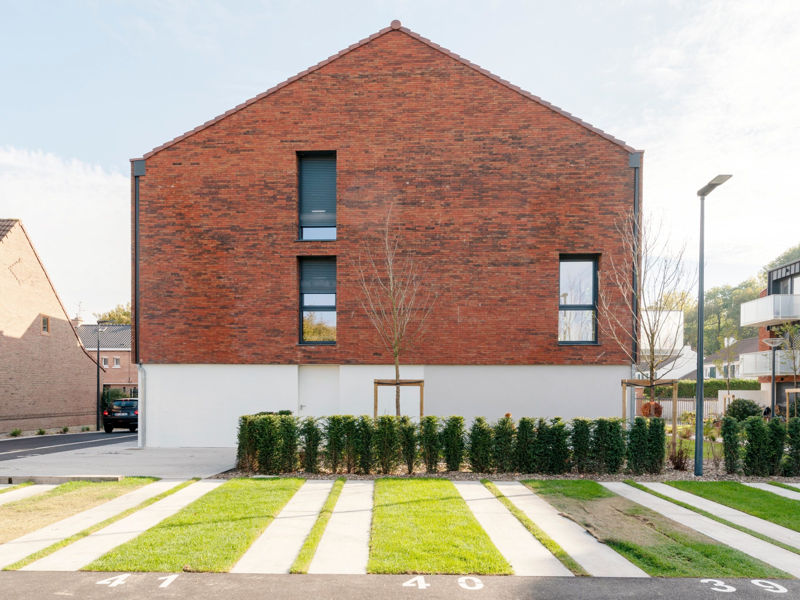 Logements colletifs sur 2 ou 3 niveaux. 2 avenue delattre de tassignies 59350 ST ANDRE LEZ LILLE. Porotherm CITIbric, Koramic datura rouge, Terca Pagus brun rouge illuzo.