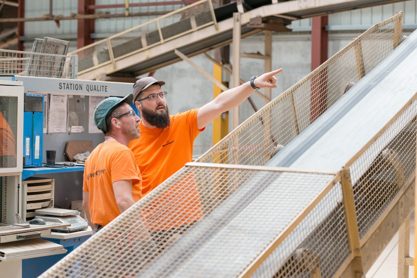 Wienerberger Aucune Monde Aleonard operateur dans l'usine de pontigny