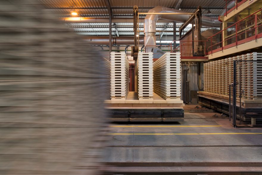 Usine produisant les produits Koramic à Lantenne.