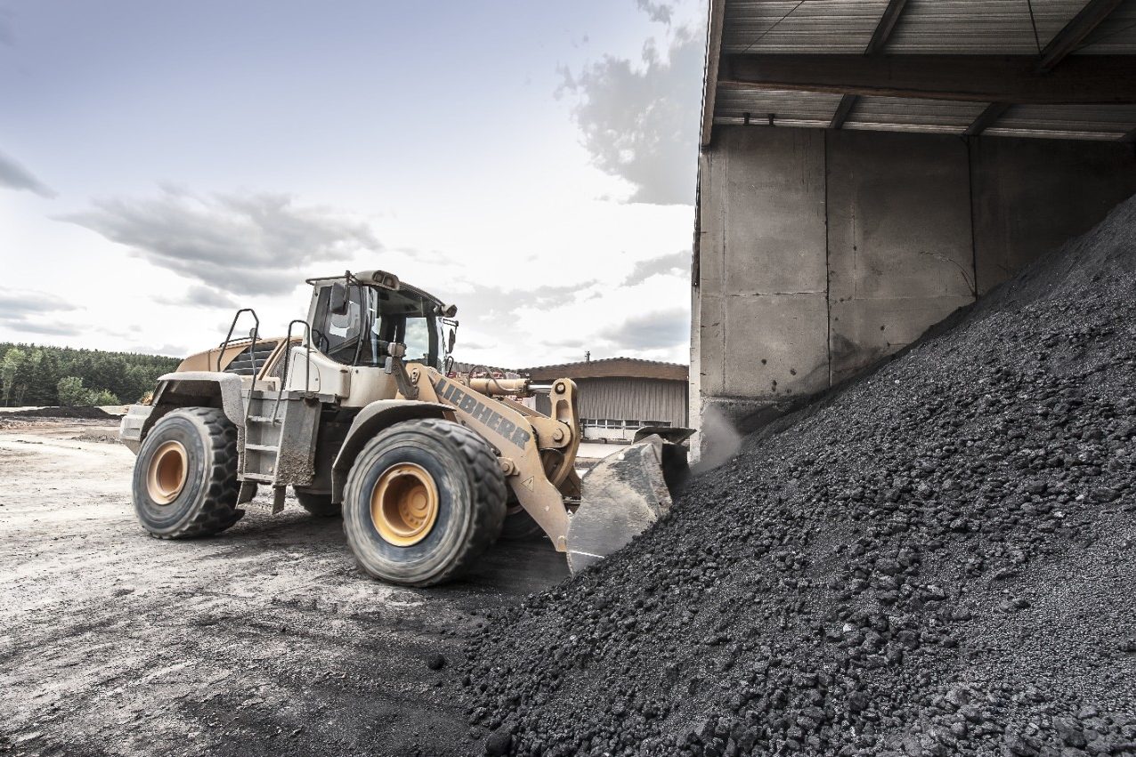 loading raw material