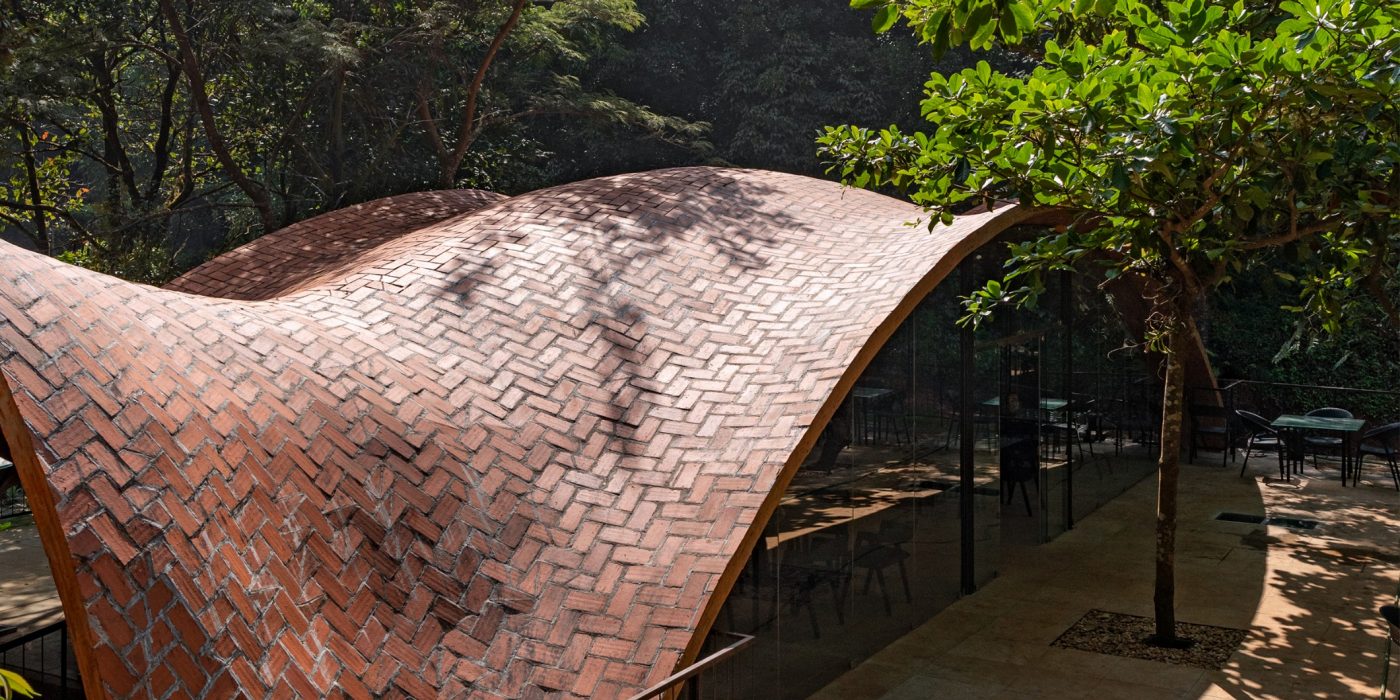 Dining Space at Deva Dare, ,nominé Brick Award 24 catégorie : building outside the box
