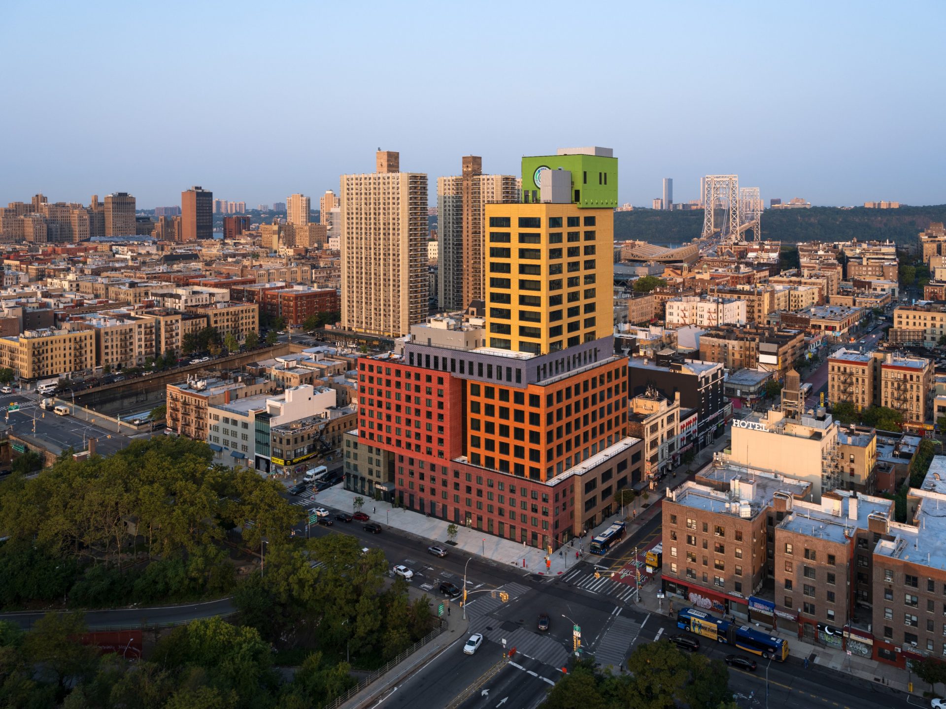 Radio Hotel & Tower, USA, nominé au Brick Award 24, catégorie "Working together"