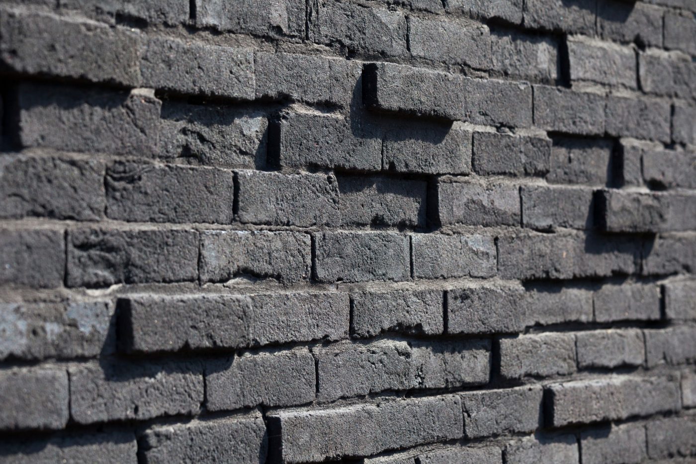 Maison individuelle à Lille avec la tuile Agora Noir graphite