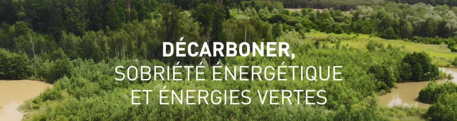 vue d'une carrière pour montrer la Sobriété énergétique et énergies vertes