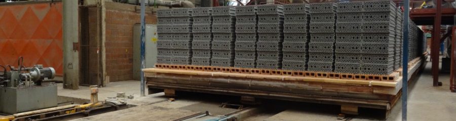 Façonnage et production de briques Porotherm sur le site d'Achenheim