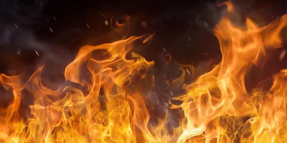 Flammes orangé