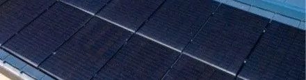 panneaux solaires métalliques