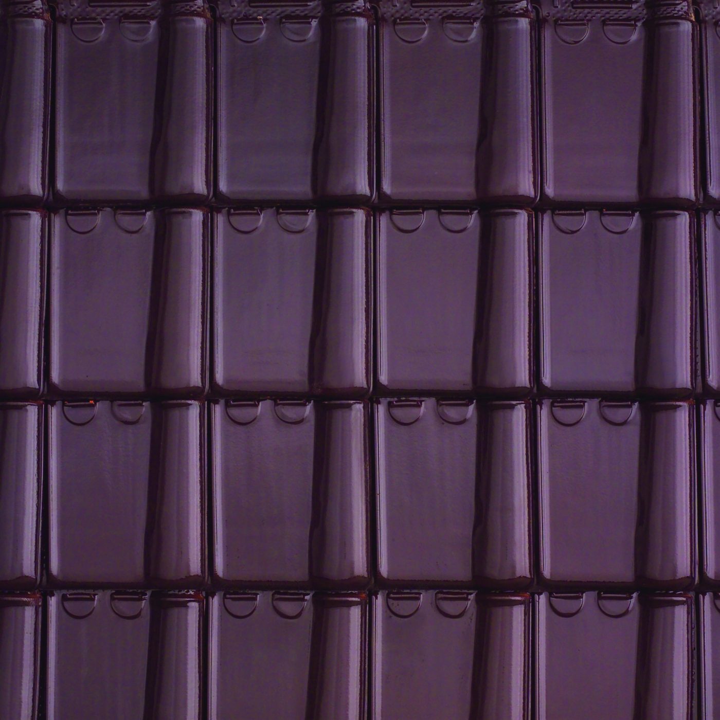 tuile tempete lie de vin emaille brillant koramic wienerberger